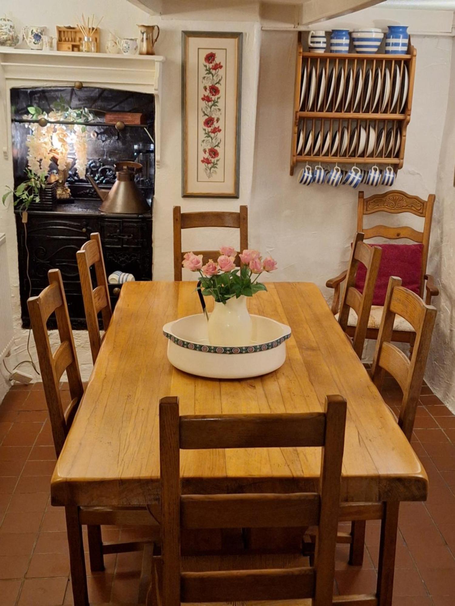 Redmoor Apartment Saint Day Bagian luar foto